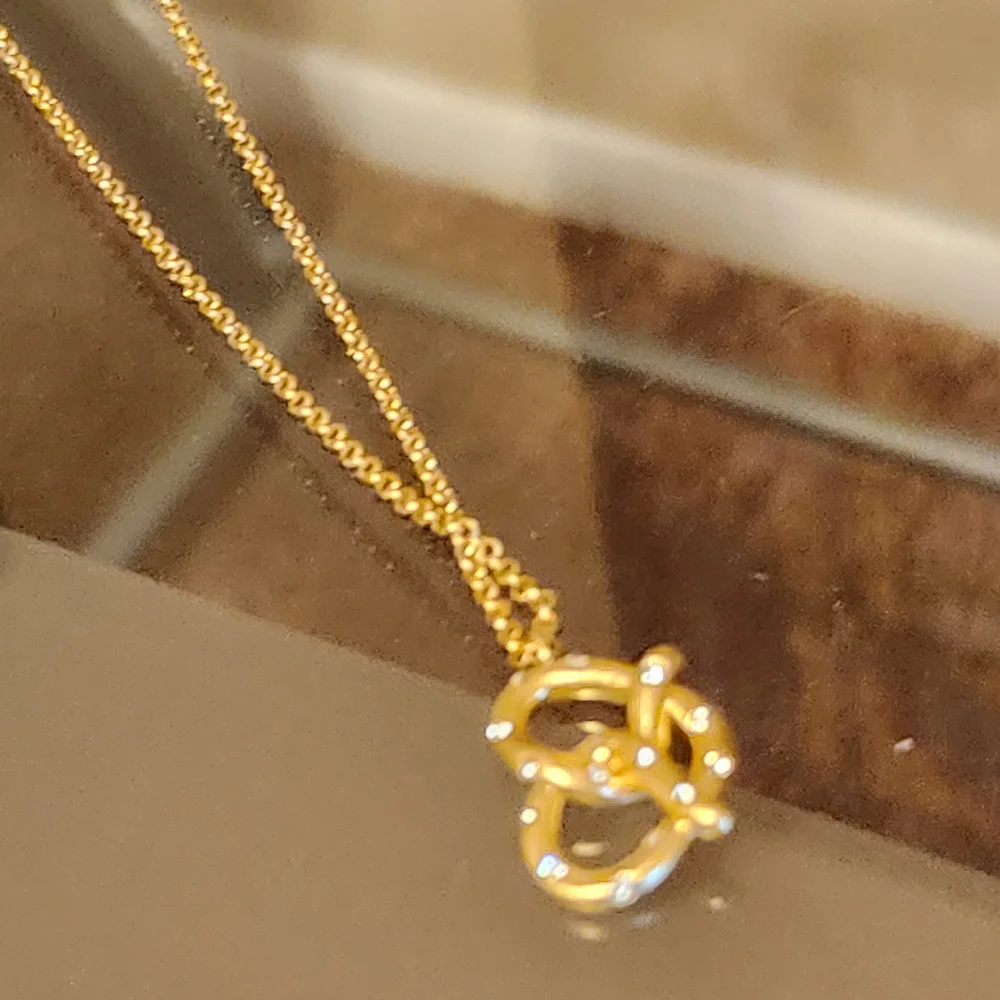 Kate Spade Gold Knot Necklace NWOT - Picture 5 of 5